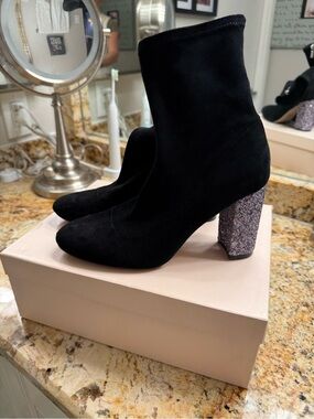 Jewel Badgley Mischka Black Suede Ankle Boots with Glitter Block Heel